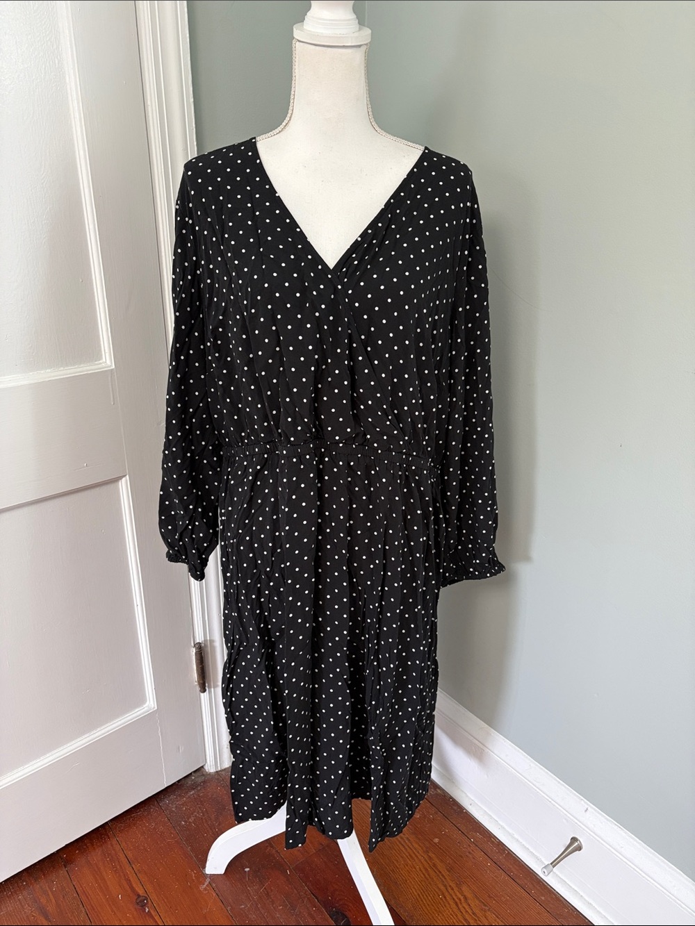 Old Navy Black Polka Dot V-Neck Midi Dress Long Sleeve Size 2X